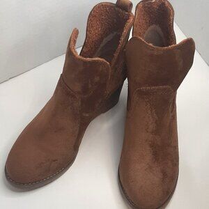 Very G Carmel Wedge Boots